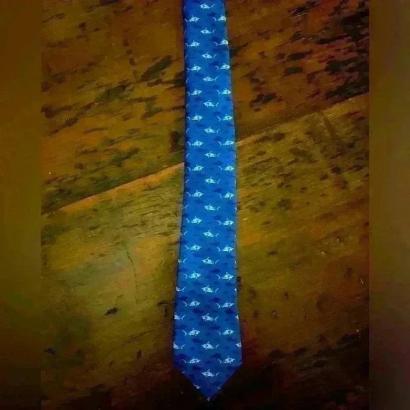 Men’s Blue Shark Tie By Wembley - Picture 1 of 6